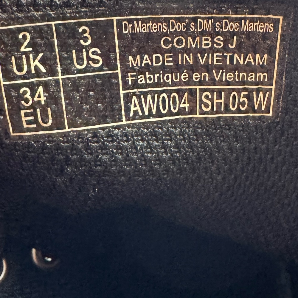 Dr. Martens Doc Combs J Air Wair Combat Boots, Kid Youth size 3 Canvas Zip Black - Picture 6 of 6
